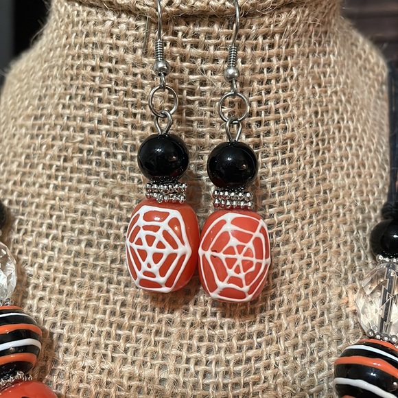 Pier 1 Imports Hand Painted Glass Bead Seasonal Necklace & Earring Set - Picture 7 of 9